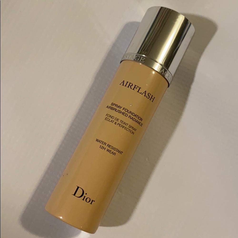 Color 100 Dior Airflash foundation